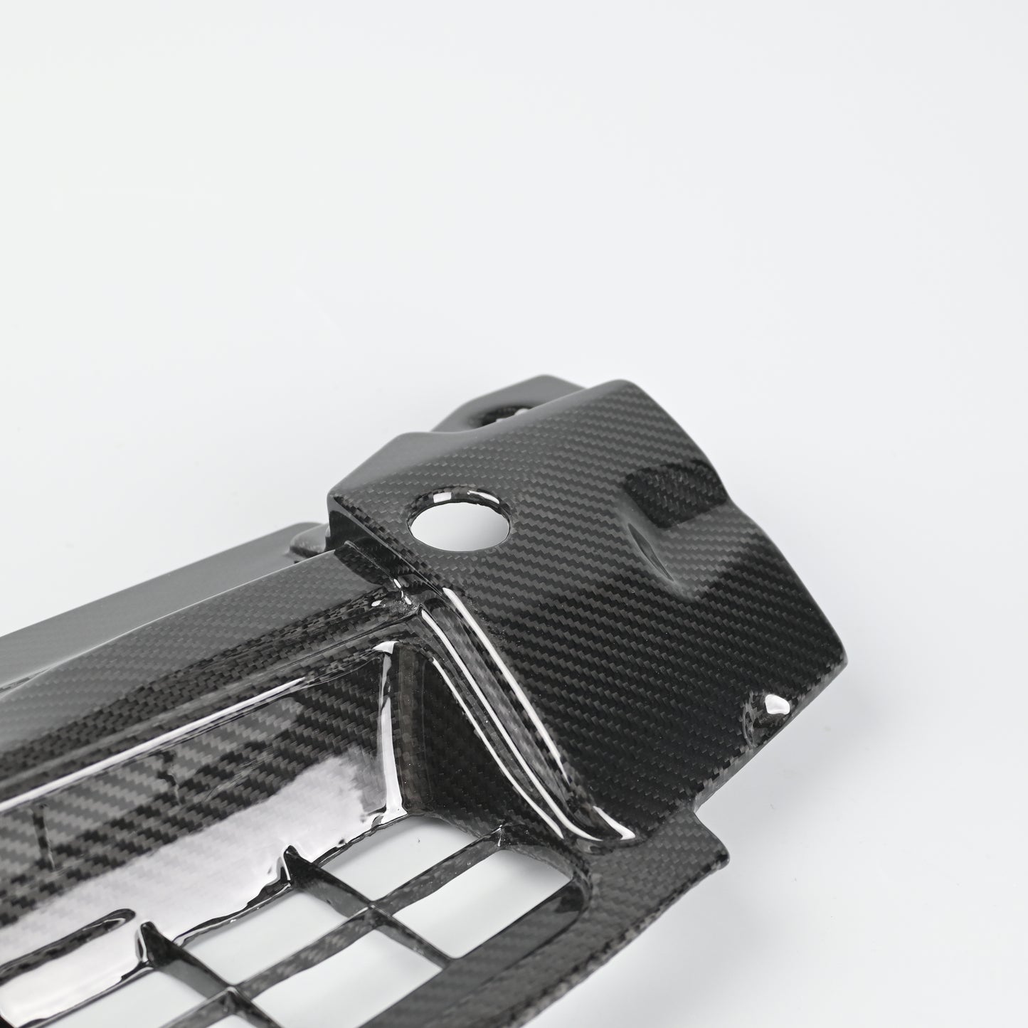 WTS CARBON FIBRE - 100% Pre-preg Carbon Fibre Radiator Garnish For Ford Falcon FG G6 XR6