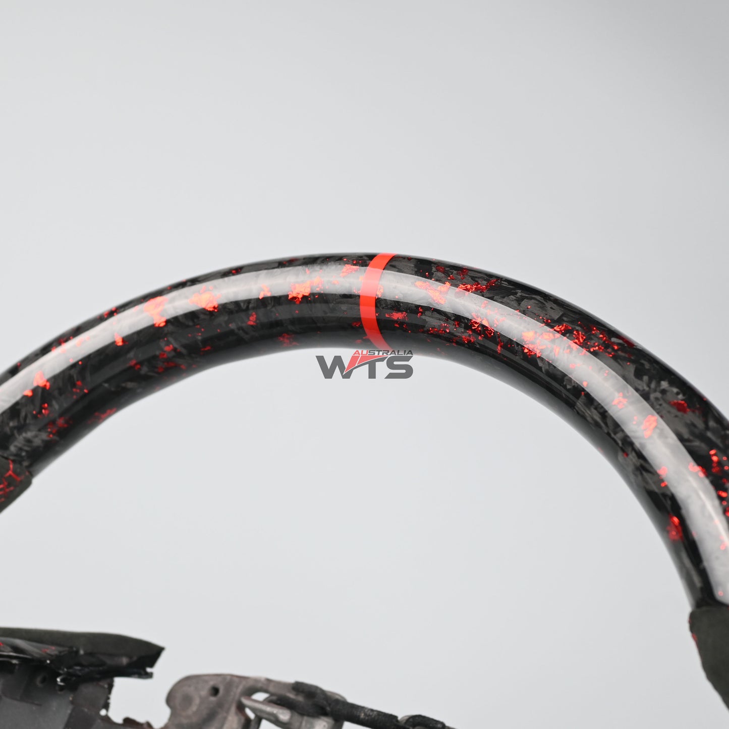 Flake Style Forged Carbon Steering Wheel Suitable For Holden VE (Alcantara)