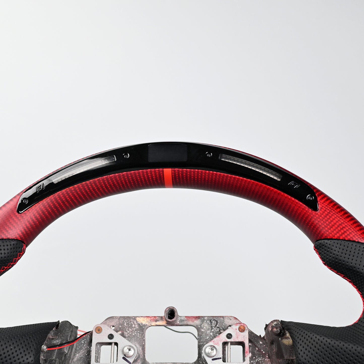 Color Matte Carbon Fibre LED Steering Wheel Suitable For Ford Falcon FG- FGX G6E XR6 XR8 XR50 XR6 TURBO (08-16)