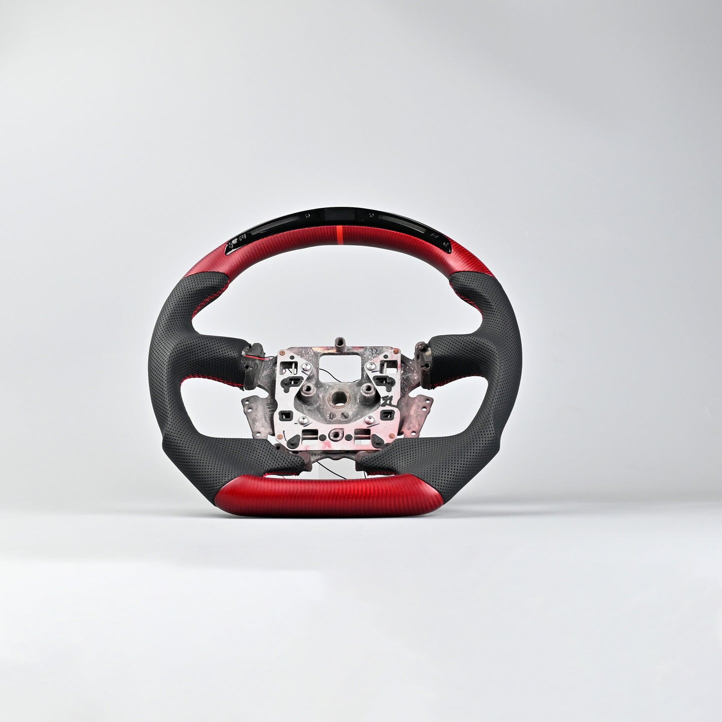 Color Matte Carbon Fibre LED Steering Wheel Suitable For Ford Falcon FG- FGX G6E XR6 XR8 XR50 XR6 TURBO (08-16)