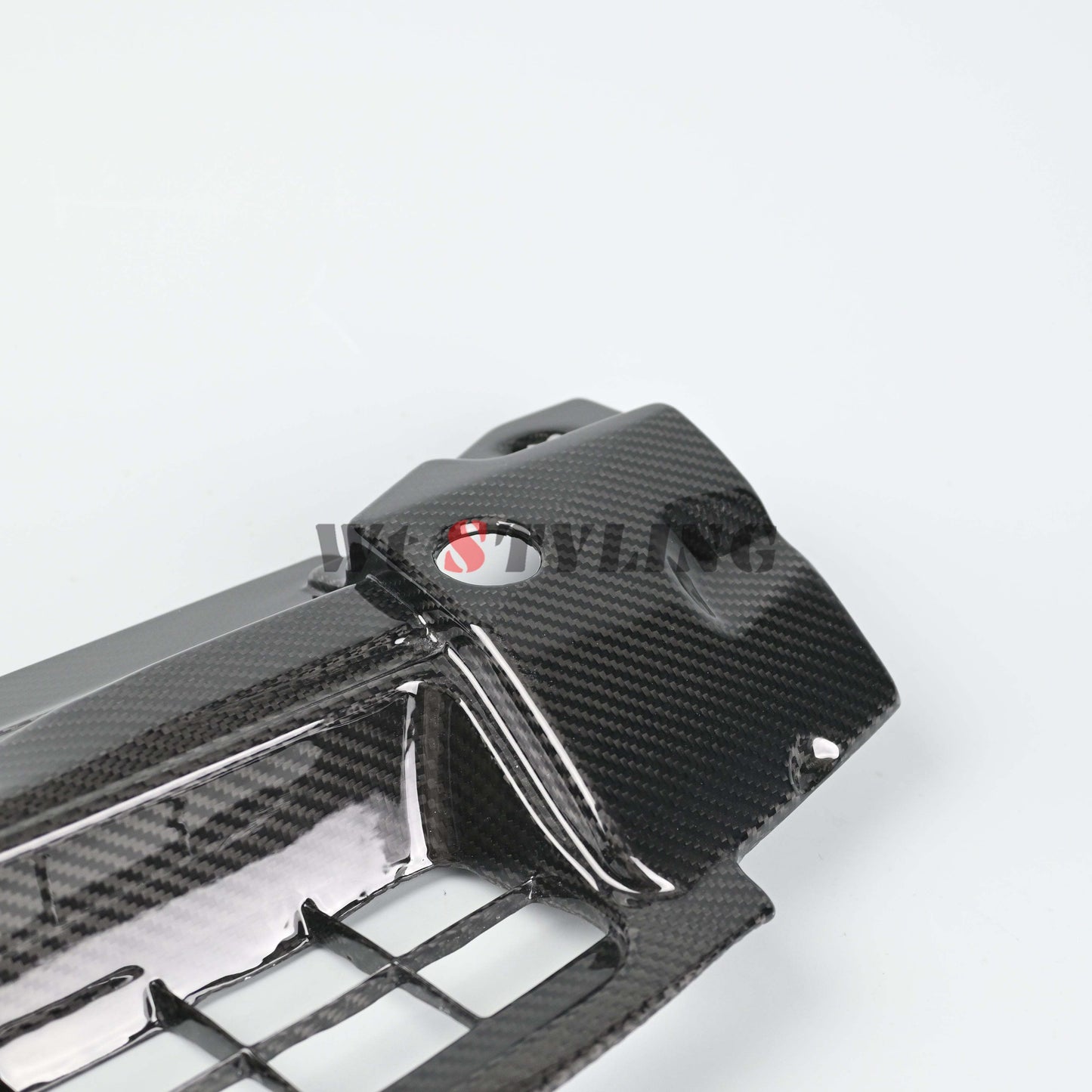 WTS CARBON FIBRE - 100% Pre-preg Carbon Fibre Radiator Garnish For Ford Falcon FG G6 XR6