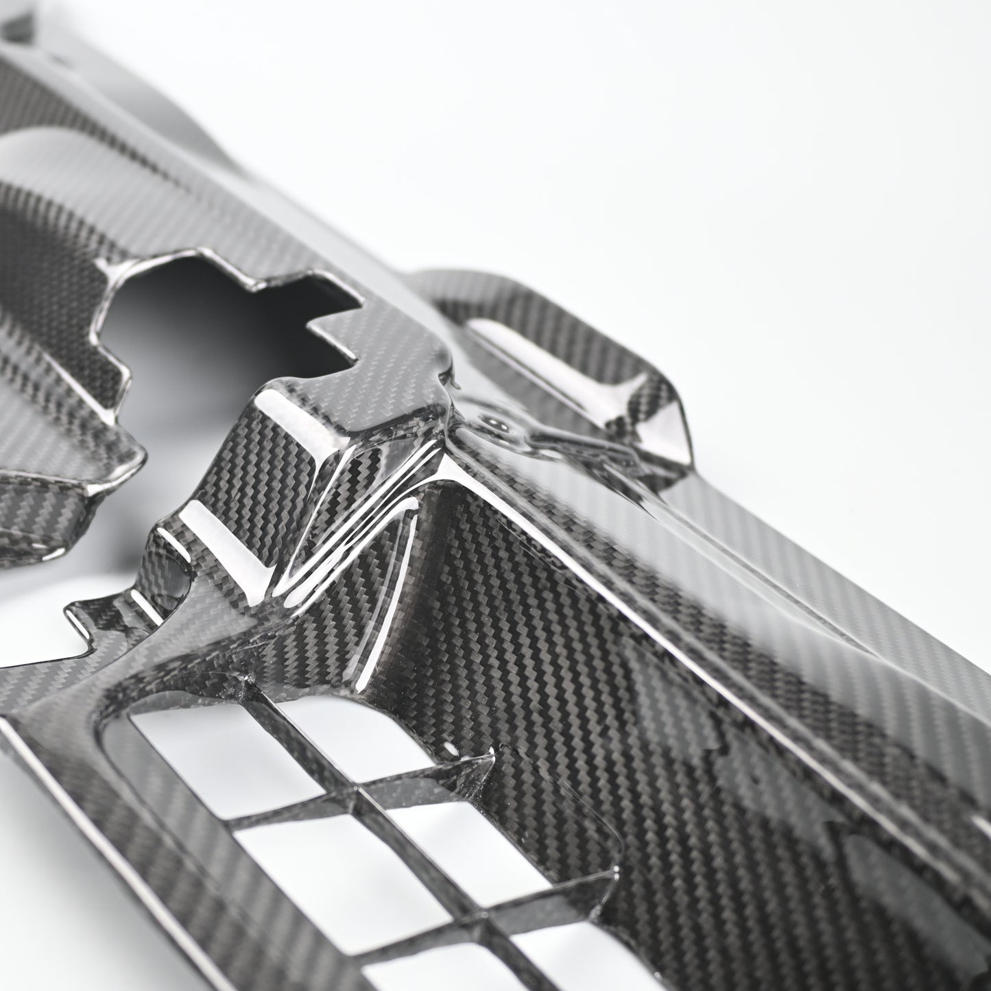 WTS CARBON FIBRE - 100% Pre-preg Carbon Fibre Radiator Garnish For Ford Falcon FG G6 XR6
