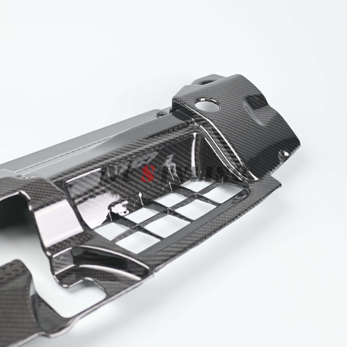 WTS CARBON FIBRE - 100% Pre-preg Carbon Fibre Radiator Garnish For Ford Falcon FG G6 XR6