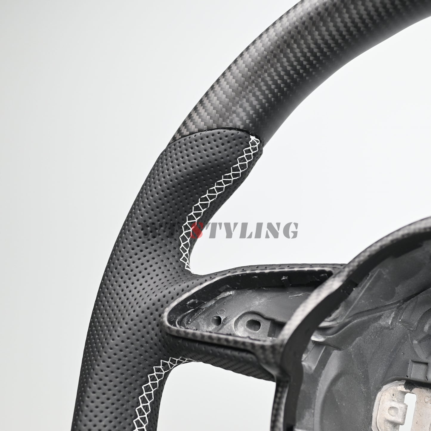 Matte Carbon Fibre Steering Wheel Suitable For Audi S3 RS3 S5 RS5 (Older Genration)