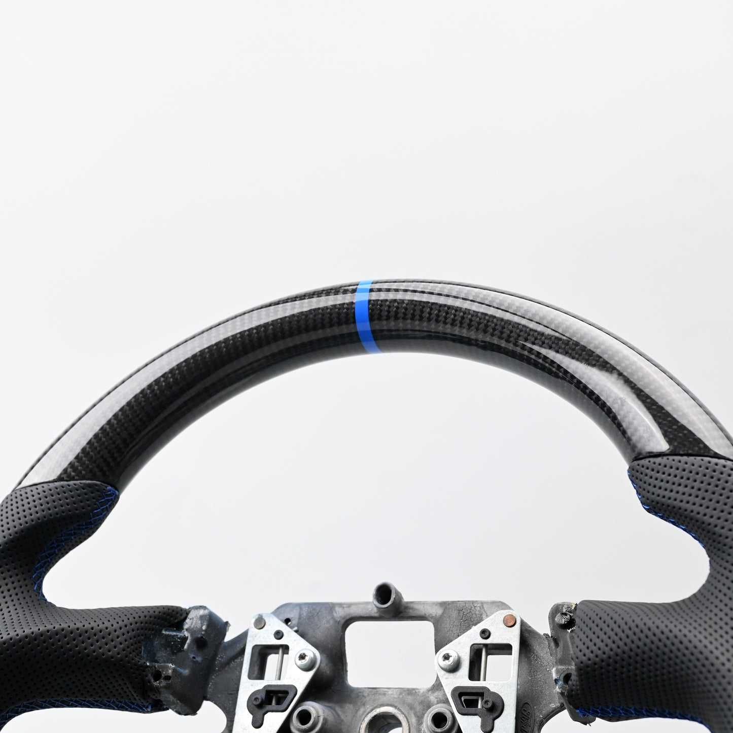 Customise Your Own Carbon Fibre Steering Wheel – Ford Falcon FG / FGX (2008–2016)