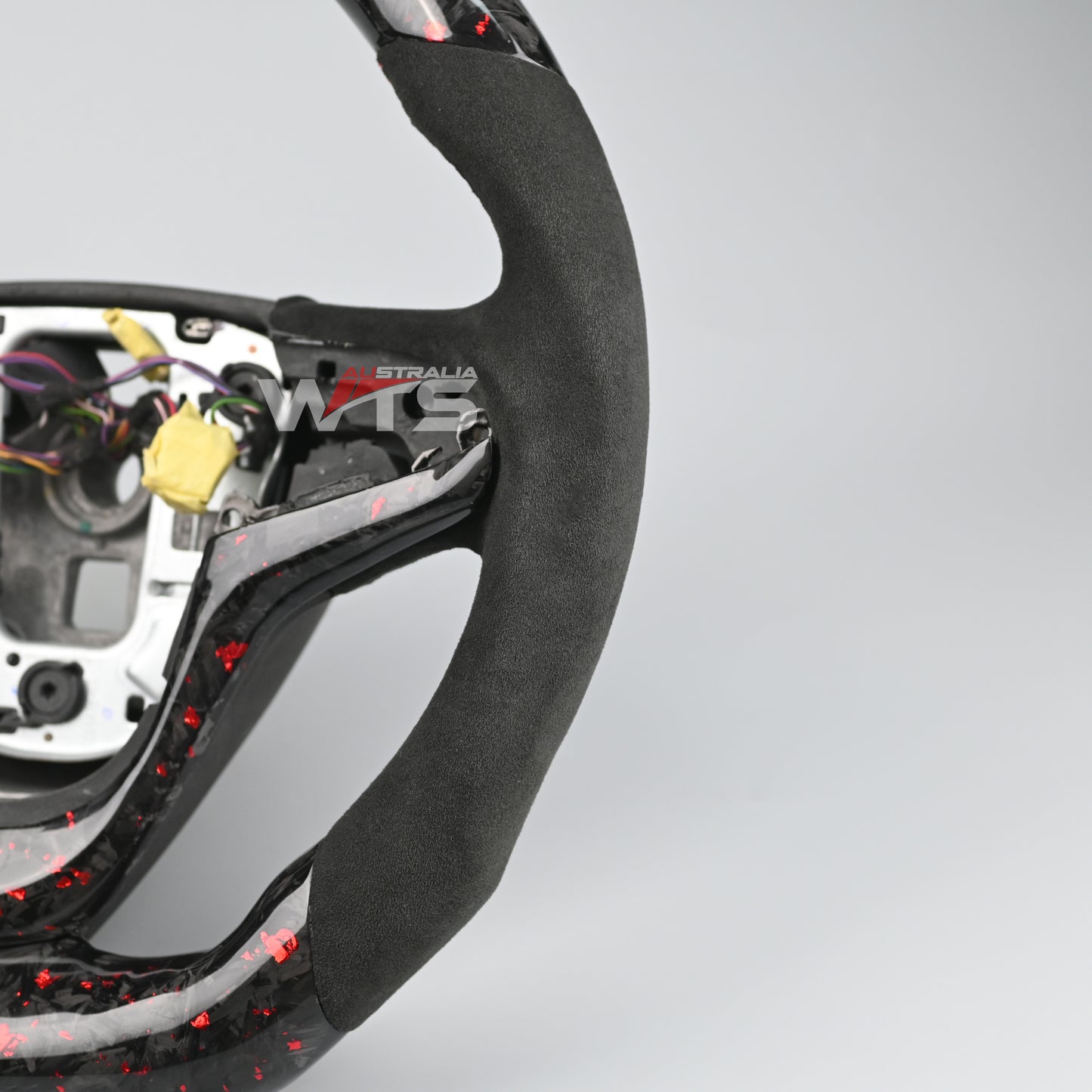 Flake Forged Carbon Steering Wheel (For Non Paddle Shifter)– Suitable for Holden VF, HSV VF, and Chevy SS