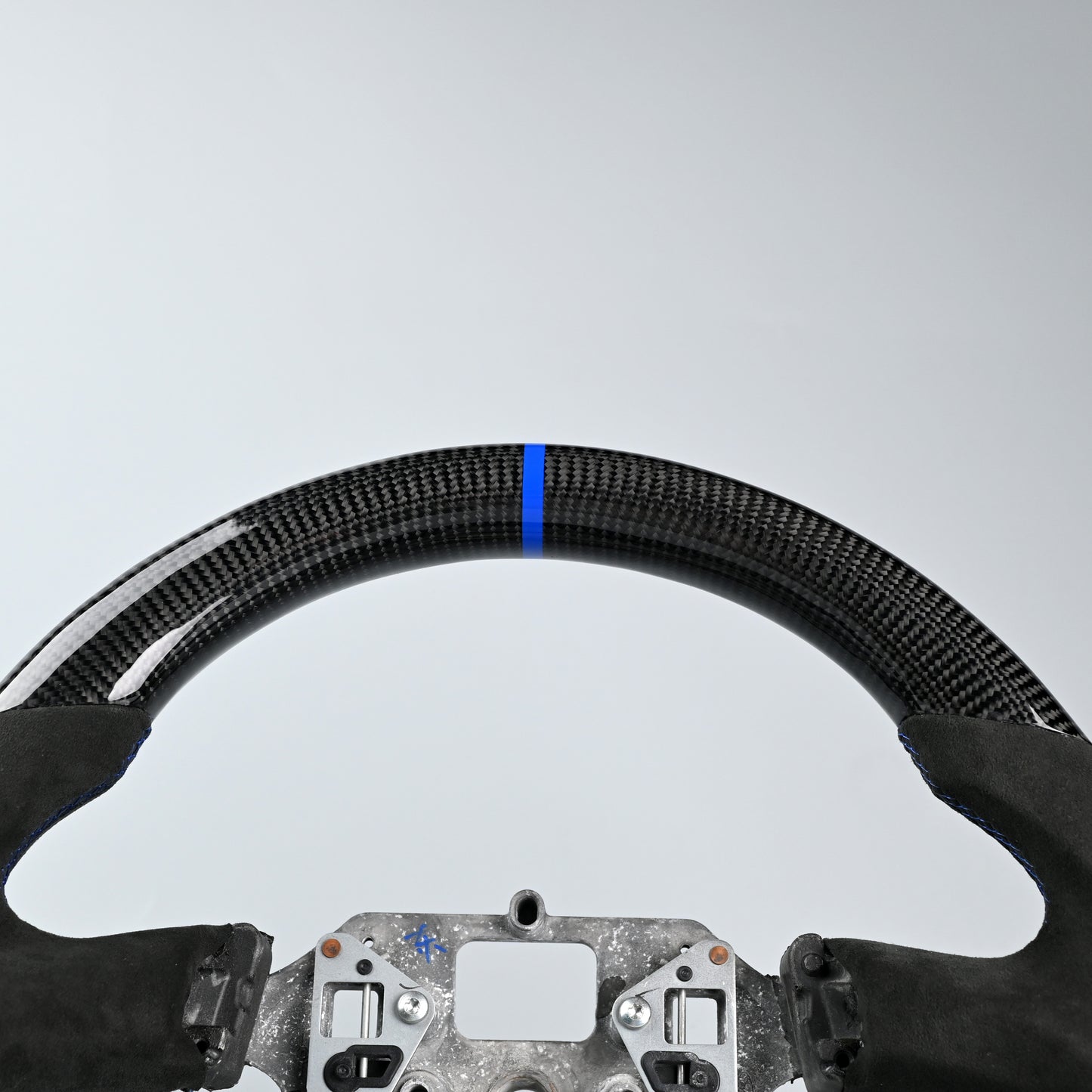 Carbon Fibre Steering Wheel Alcantara Side D Shape Style – Ford Falcon FG / FGX (2008–2016)