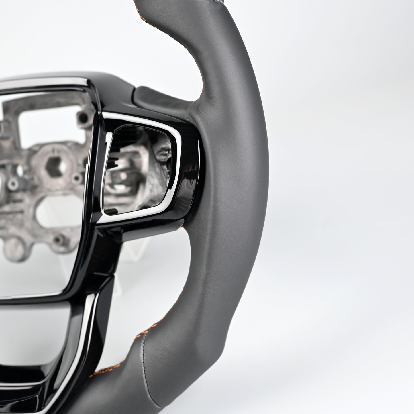 Full Leather Steering Wheel Smooth Leather Suitable For Ford Ranger 2023 Wildtrak Everest