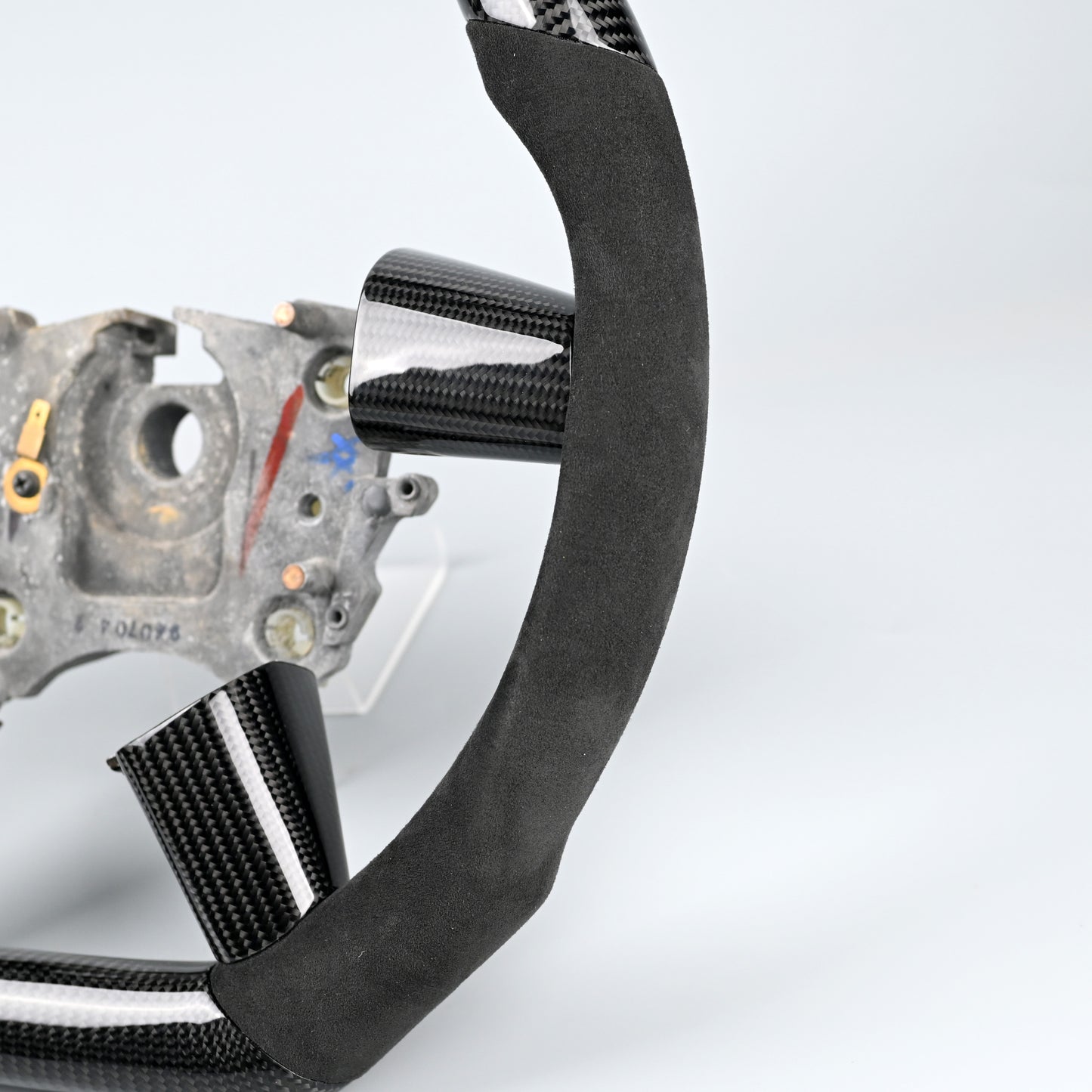 (Made To Order) Carbon Fibre Steering Wheel | Fits Holden VY / VZ Commodore SS SV6 SV8 (2002–2006)