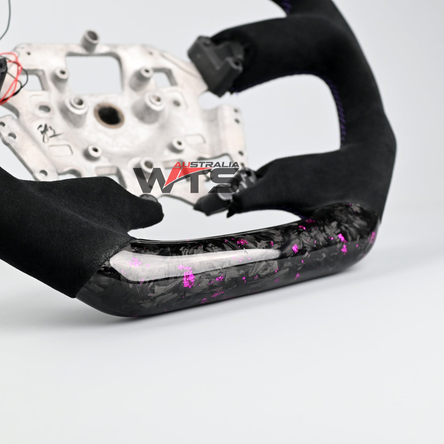 LED Shifter Indicator Display – Flake Style Forged Carbon & Alcantara Steering Wheel (Flat Bottom)