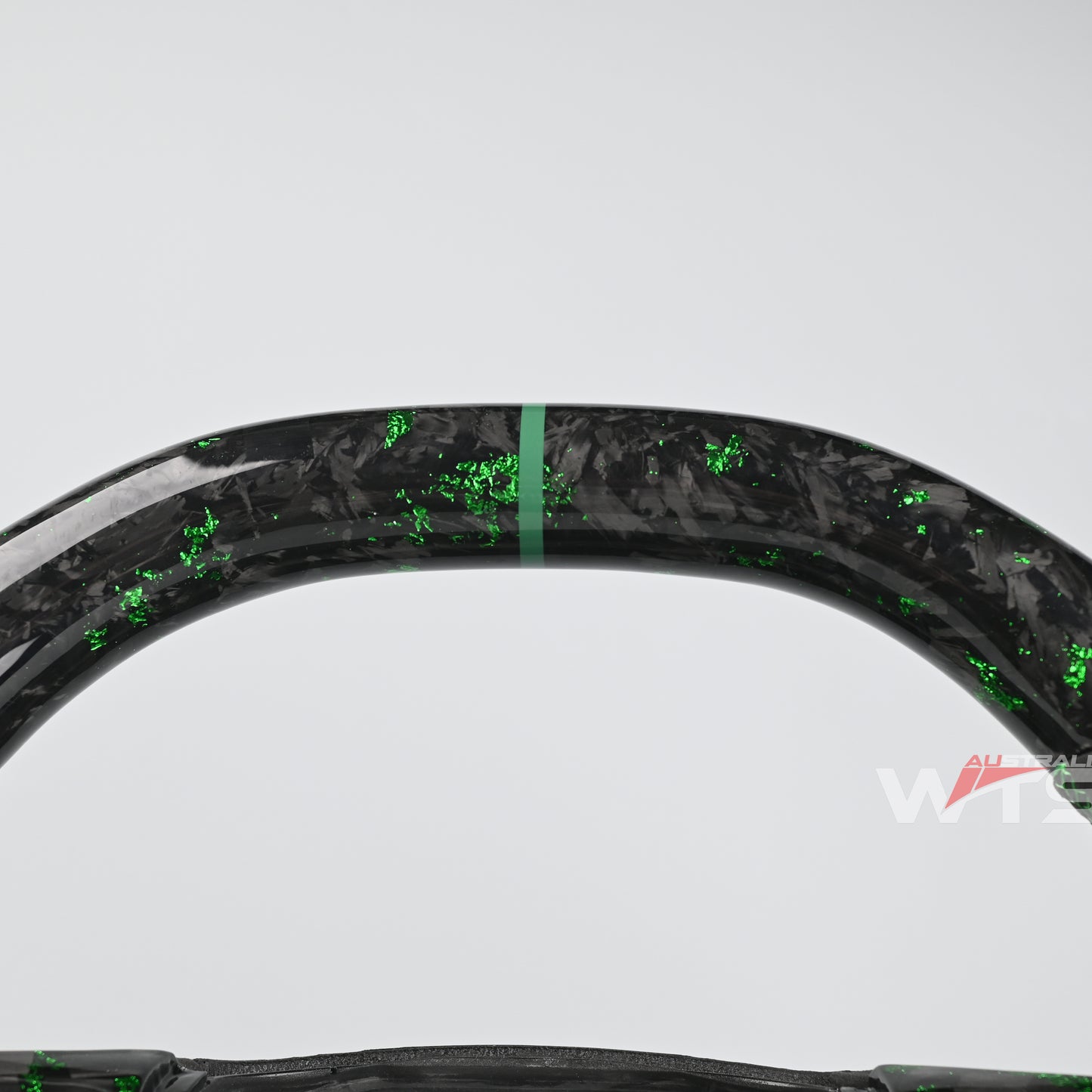 Flake Forged Carbon Steering Wheel (For Non Paddle Shifter)– Suitable for Holden VF, HSV VF, and Chevy SS