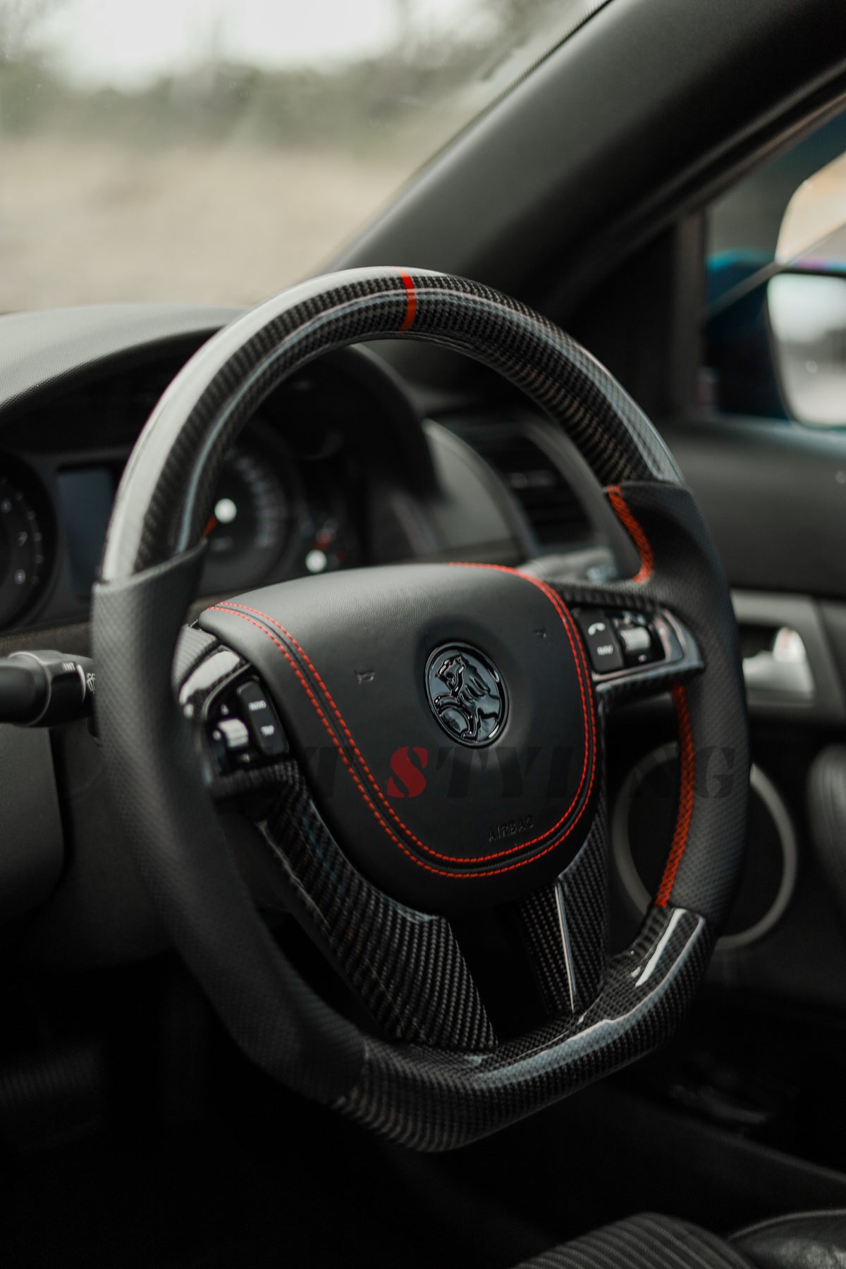 Carbon Fibre Steering Wheel with Horn Pad Cover Suitable For Holden VE ...